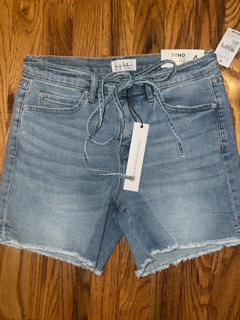 Nicole SoHo High Rise Light Medium Wash Denim String Belt Shorts size 4 NWT